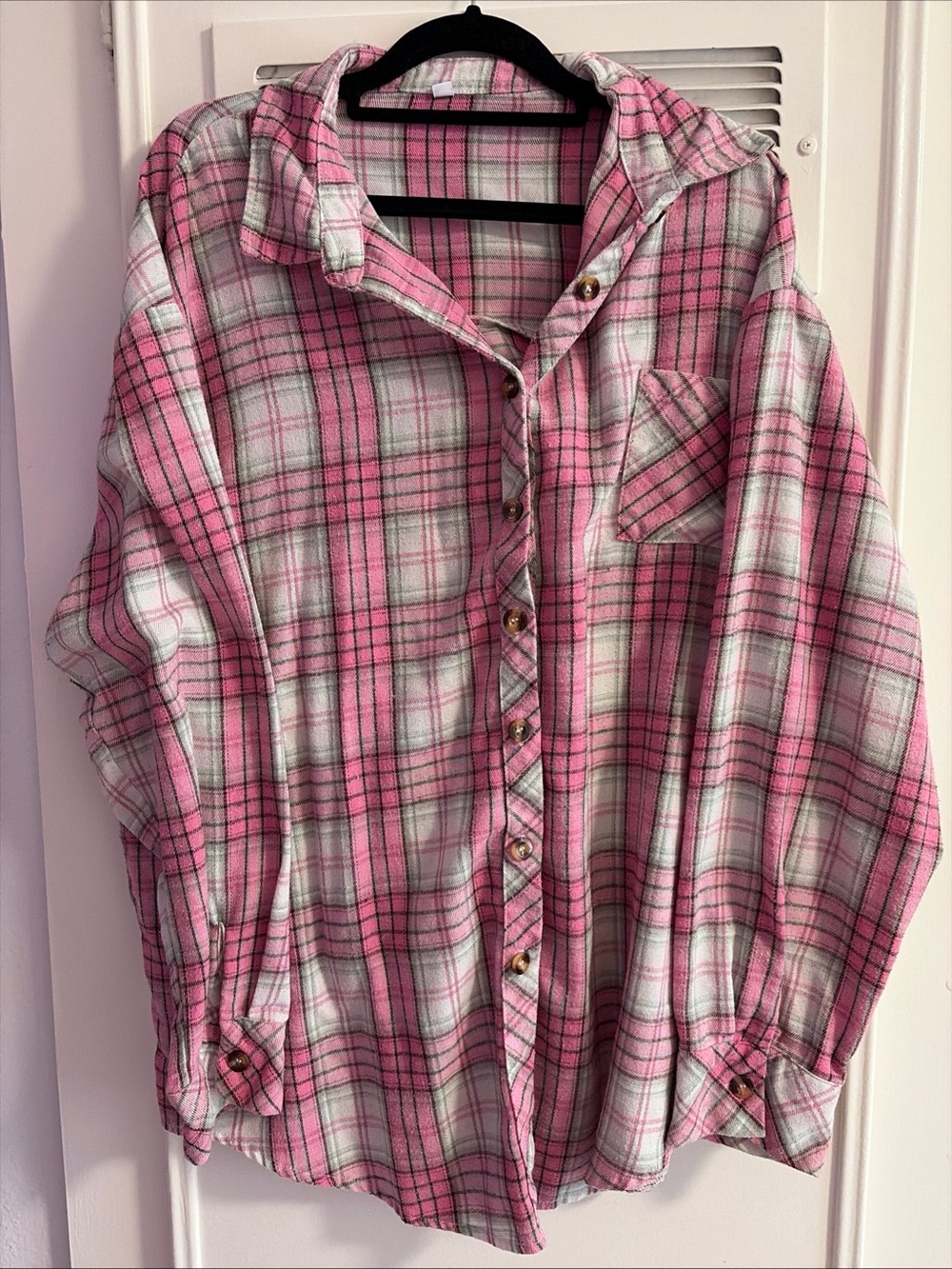 SHEIN Women’s XXL Long Sleeve Button Front Plaid Flannel Shirt Top Pink White